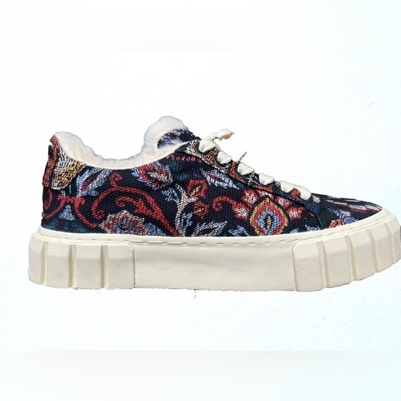NWT Farm Rio Ainika Floral Platform SneakerTapestry Blue - Picture 6 of 7